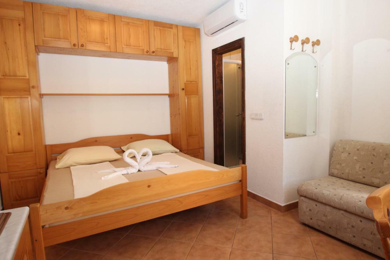 Appartments Mali Raj Vrsar Dış mekan fotoğraf